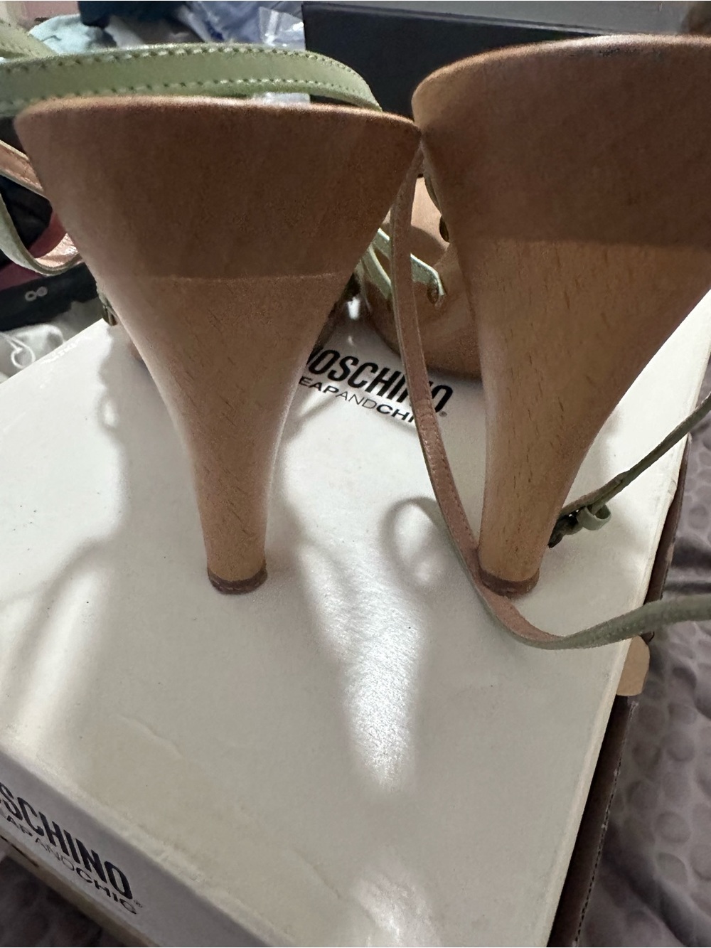 Moschino Green Bow Leather Wood Sandals Sz 9 39 - Picture 6 of 6